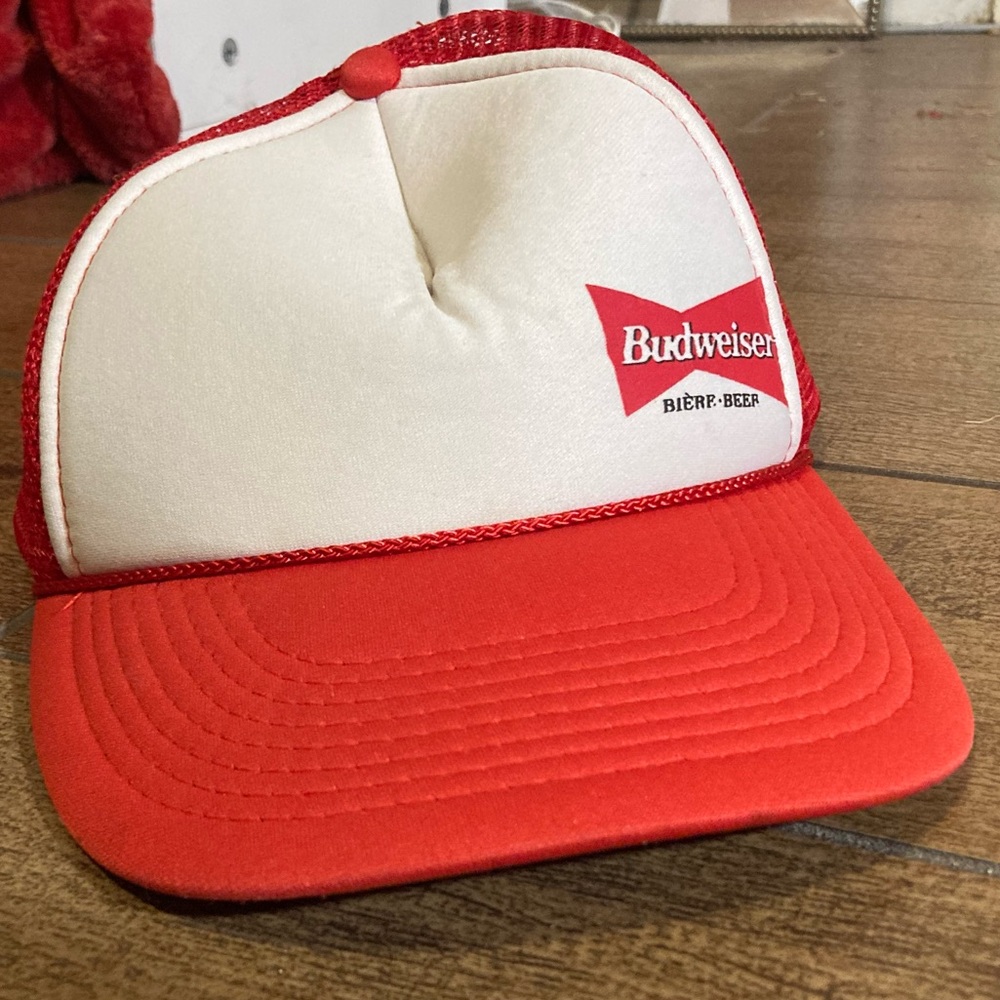 Budweiser Logo Snapback Cap in Red and Cream